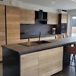 Maison T