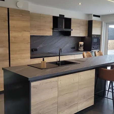 Maison T